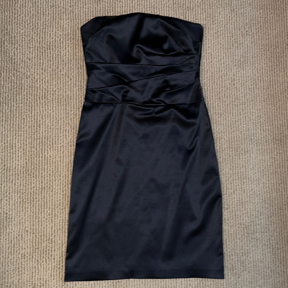 Strapless satin dress size 6 great condition